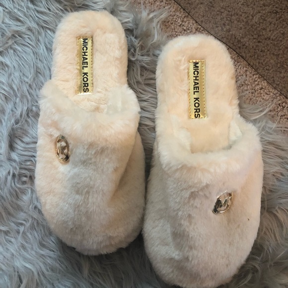 michael kors bedroom slippers